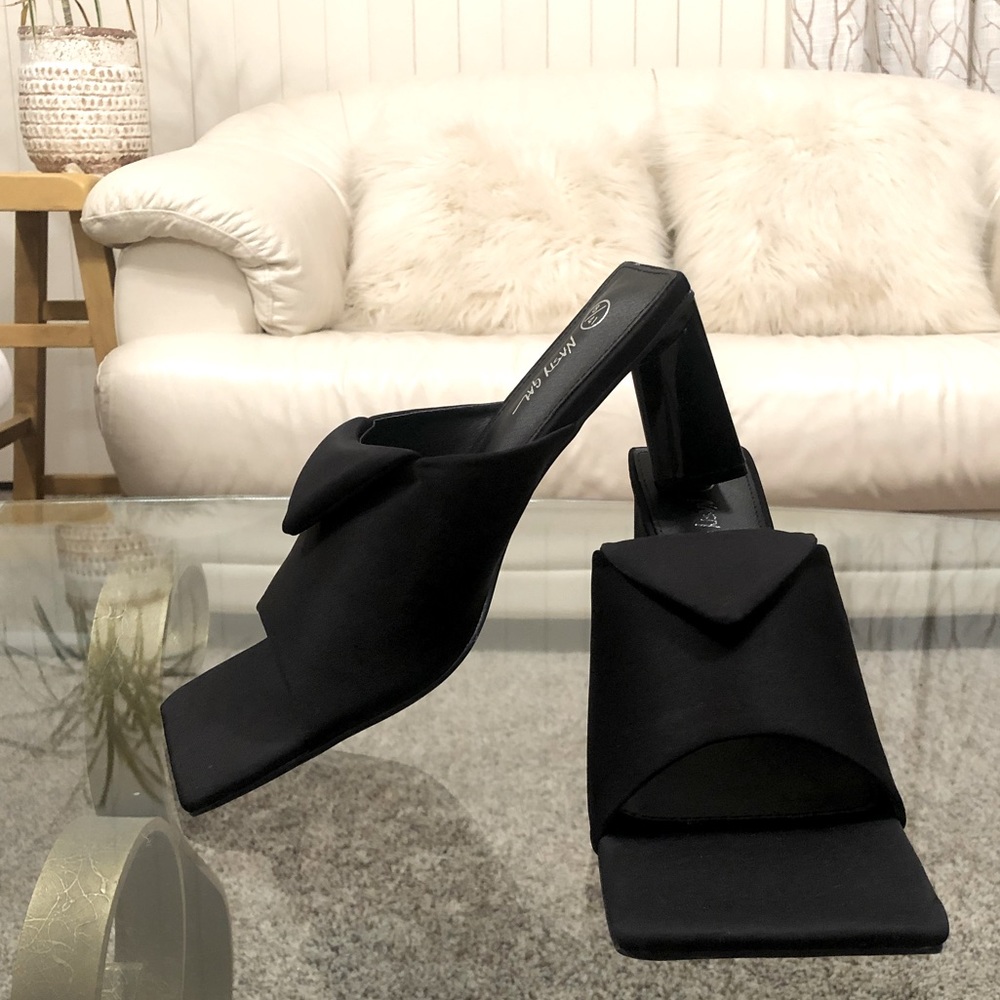 New!! Nasty Gal Square Toe Heels, Size 8